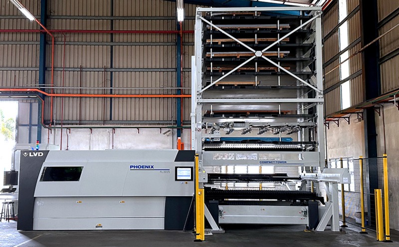 LVD Phoenix FL-3015 fiber laser cutting machine with 10-pallet Compact Tower