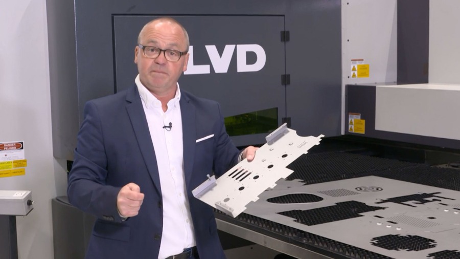 Strippit PX-L: the machine that punches, forms, bends, taps and laser cuts 
