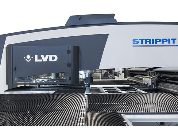 LVD Strippit V30 1550