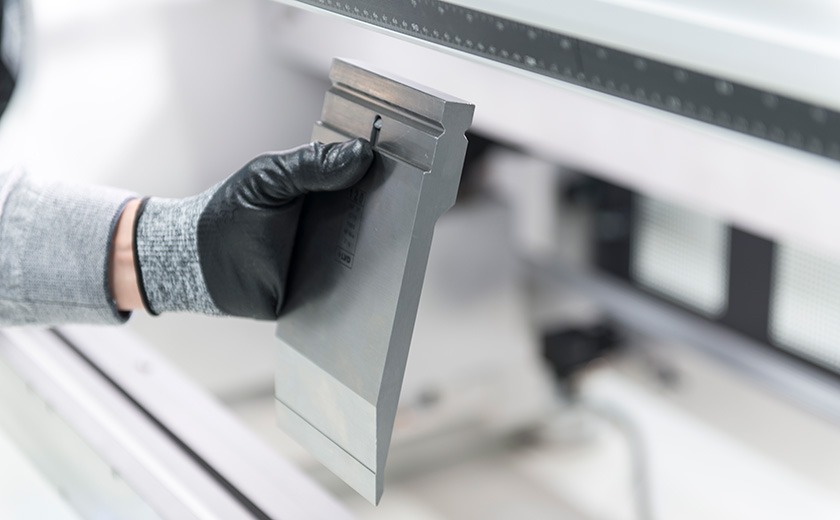 Press brake tooling
