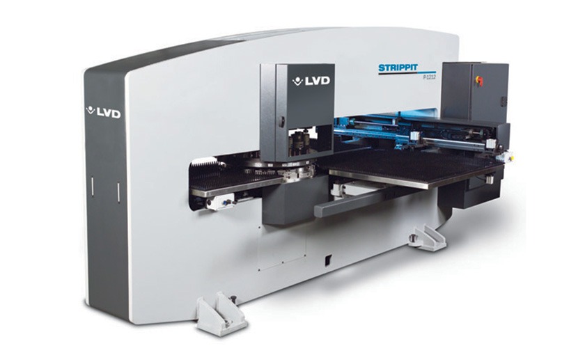 Punching machine Strippit P