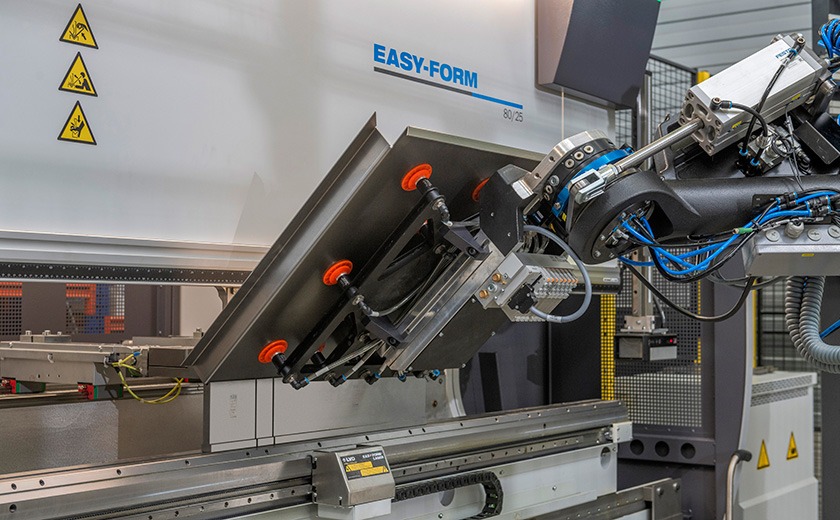 LVD Easy-Cell robotic bending cell