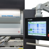 Dyna Press electric press brake touchscreen