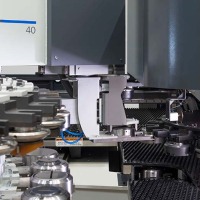 Extended tool magazine for punch press