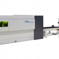 Lynx fiber laser cutting machine with load assist first step