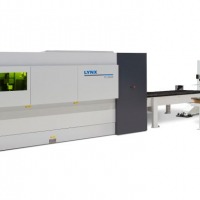 Lynx fiber laser cutting machine with load assist working
