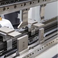 Dyna Press electric press brake